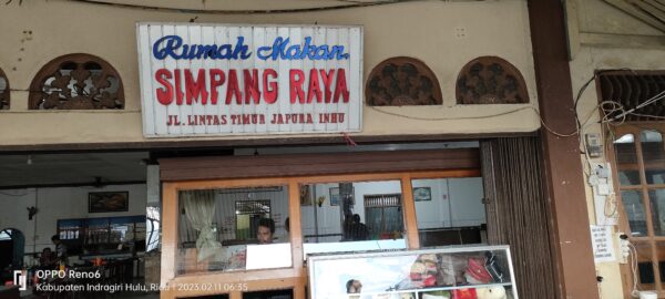 Rumah Makan Simpang Raya Riau Sediakan Rambut Dalam Makanan, Harap Hati Hati!