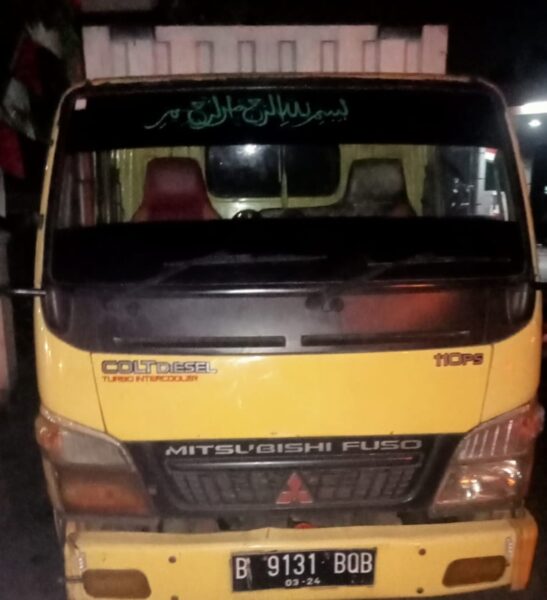 Penimbun Solar Tertangkap Kamera Sedang Ngecor di SPBU, Polsek Cengkareng Metro Jakarta Barat Langsung Bergerak