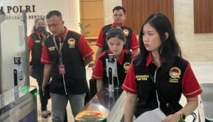 KATE VICTORIA LIM PEDULI INSTITUSI POLRI JAYA SUPRANA SAYA G BERANI BILNG POLISI  Korup.