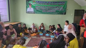 PEMERINTAH DESA RAWA RENGAS, MEMBERIKAN MAKAN TAMBAHAN KEPADA BALITA BAWAH GARIS MERAH ATAU GIZI KURANG,