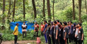 Kegiatan tersebut merupakan kolaborasi antara Perhutani dengan siswa-siswi Kabupaten Madiun.