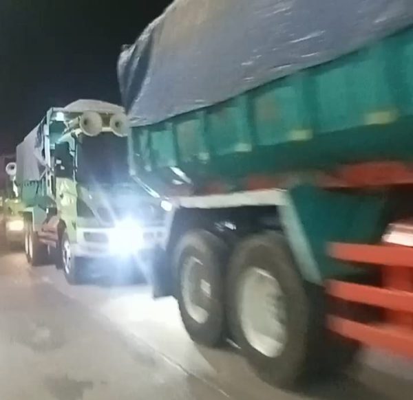Maraknya Truk Tronton Pengangkut Tanah di Jalan Raya Maja-Cilayang : Dinas Perhubungan Kabupaten Lebak Tutup Mata.