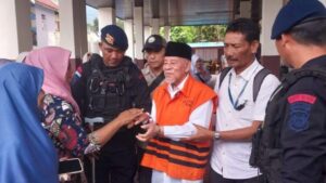 Masyarakat minta jeblosakan saja Abdul Gani di atas 8 tahun penjara.