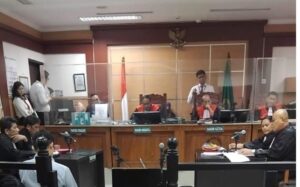 Diduga palsu atau di palsukan telah selesai menjalani persidangan diketuai hakim Saidin Bagariang SH.