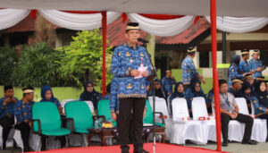 Pj Andi Ony menyampaikan amanat dan membacakan sambutan Presiden Republik Indonesia bahwa Hari Bela Negara.