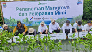 Plh Sekretaris Daerah Kabupaten Tangerang, Soma Atmaja : Penanaman mangrove merupakan menjaga ekosistem pesisir.
