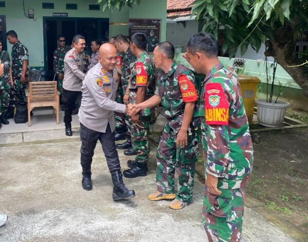 Perkokoh Soliditas dan Sinergitas, Kapolres Serang Sambangi Markas Koramil Tirtayasa