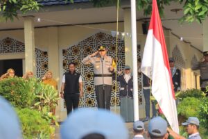 Kapolresta Tangerang Jadi Pembina Upacara di SMAN 18 Kabupaten Tangerang